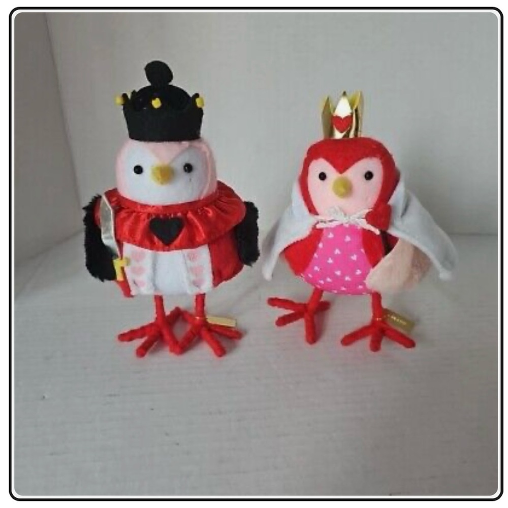 NWT spritz birds Kingsley and queenie.